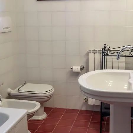 Comfortable Swimming Pool With Sunbathing Area Villa San Severino Marche